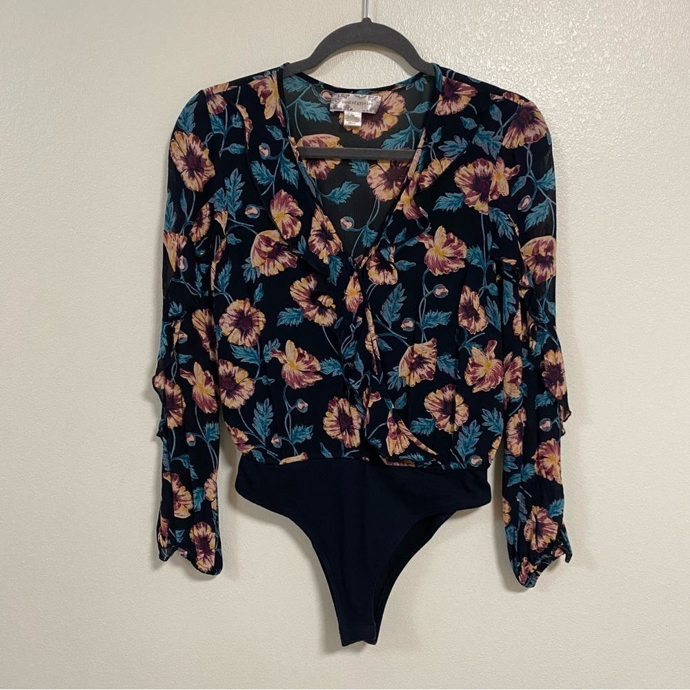 Band of Gypsies Regan Floral Print Ruffle Sleeves Bodysuit Size XS